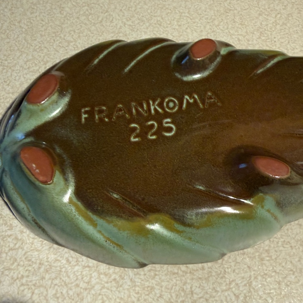 Frankoma Leaf-Shaped Pottery Dish in Green/Brown.Vintage #225. For Candy/Nuts et - Picture 6 of 7